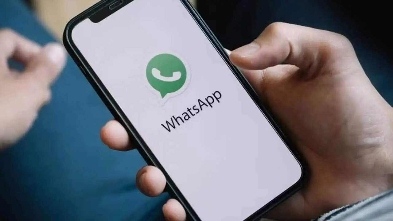 Allerta spionaggio WhatsApp: ecco il trucco rapido per vedere chi è collegato al tuo account